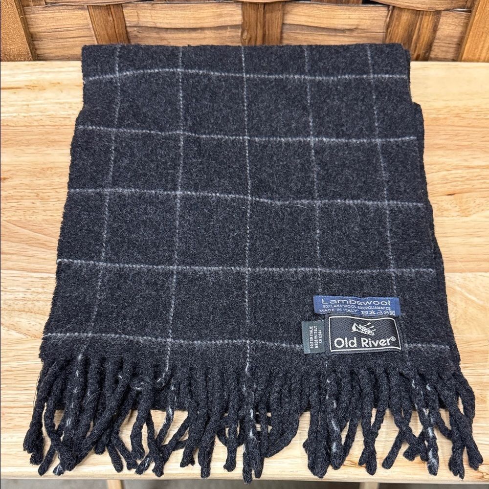 Old River Lambswool Black Wool Scarf